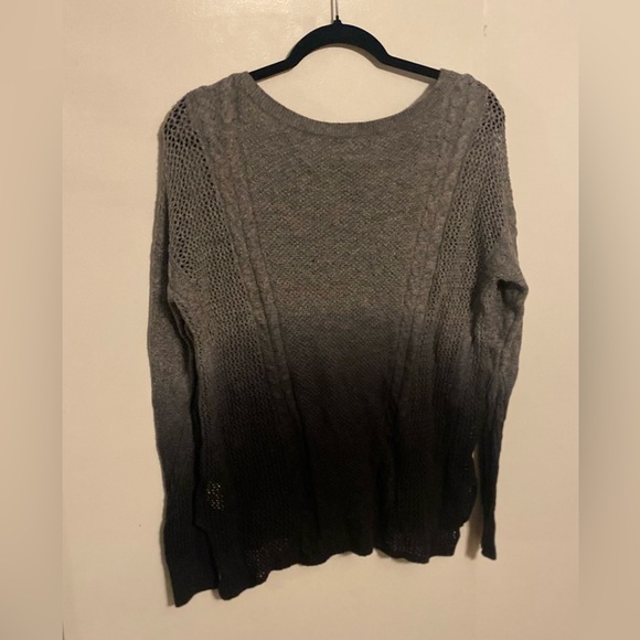 American Eagle Women’s Lightweight Ombré Sweater, Small - Picture 4 of 4